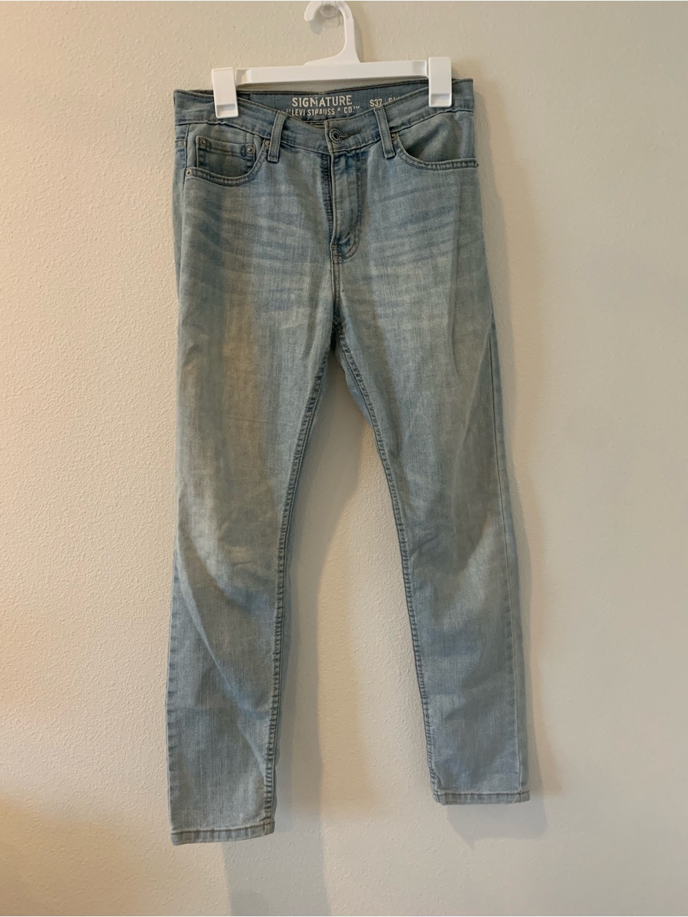Signature by Levi Strauss Light Blue Slim Straight Jeans